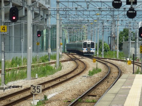 An 817 Series EMU near Kurume station on the island of Kyushu